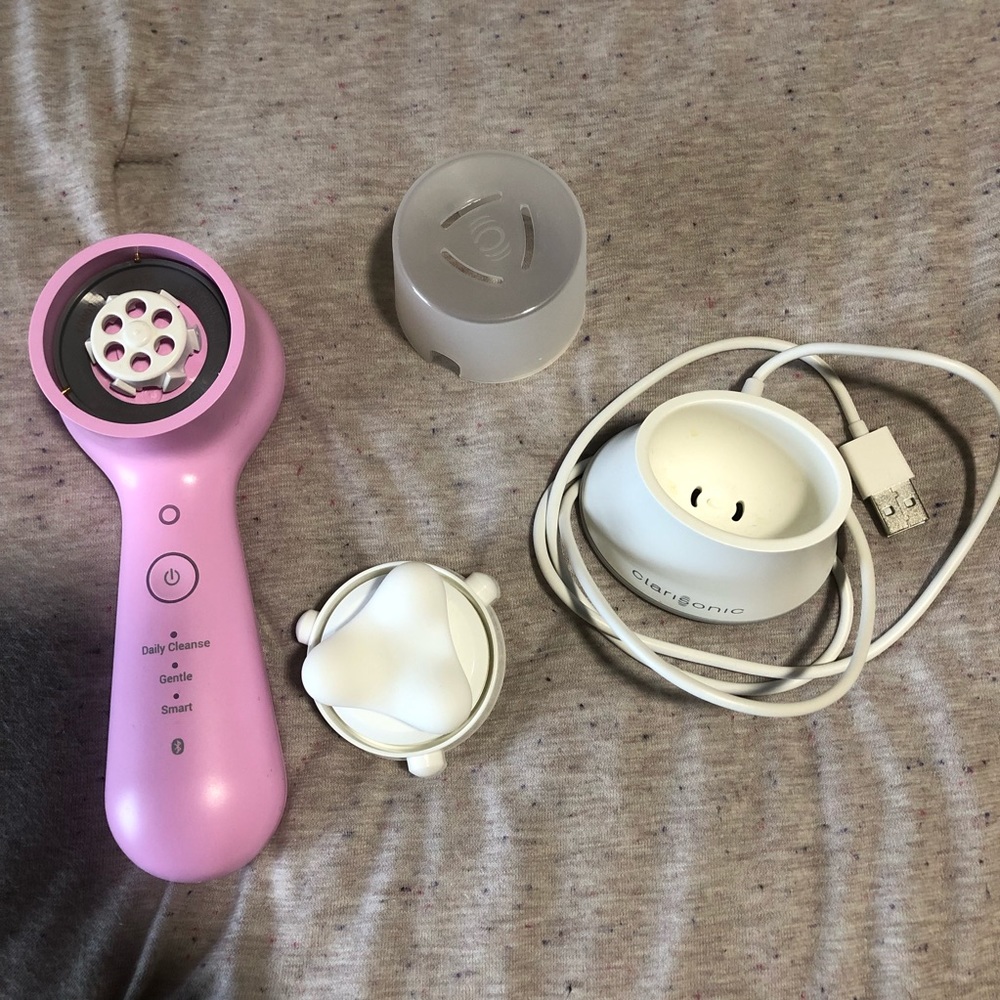 Authentic Clarisonic Mia Smart - READ BELOW!!